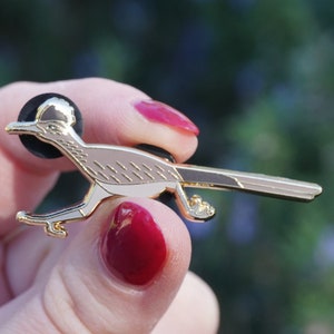 Roadrunner Enamel Pin