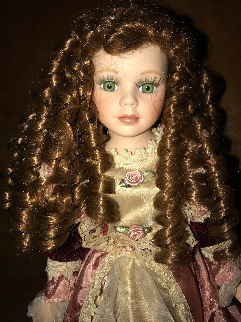 goldenvale collection porcelain doll 1 2000