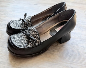 Vintage Y2K Candie's Black Leather Tweed Loafer Heels Bow Pumps Size 7