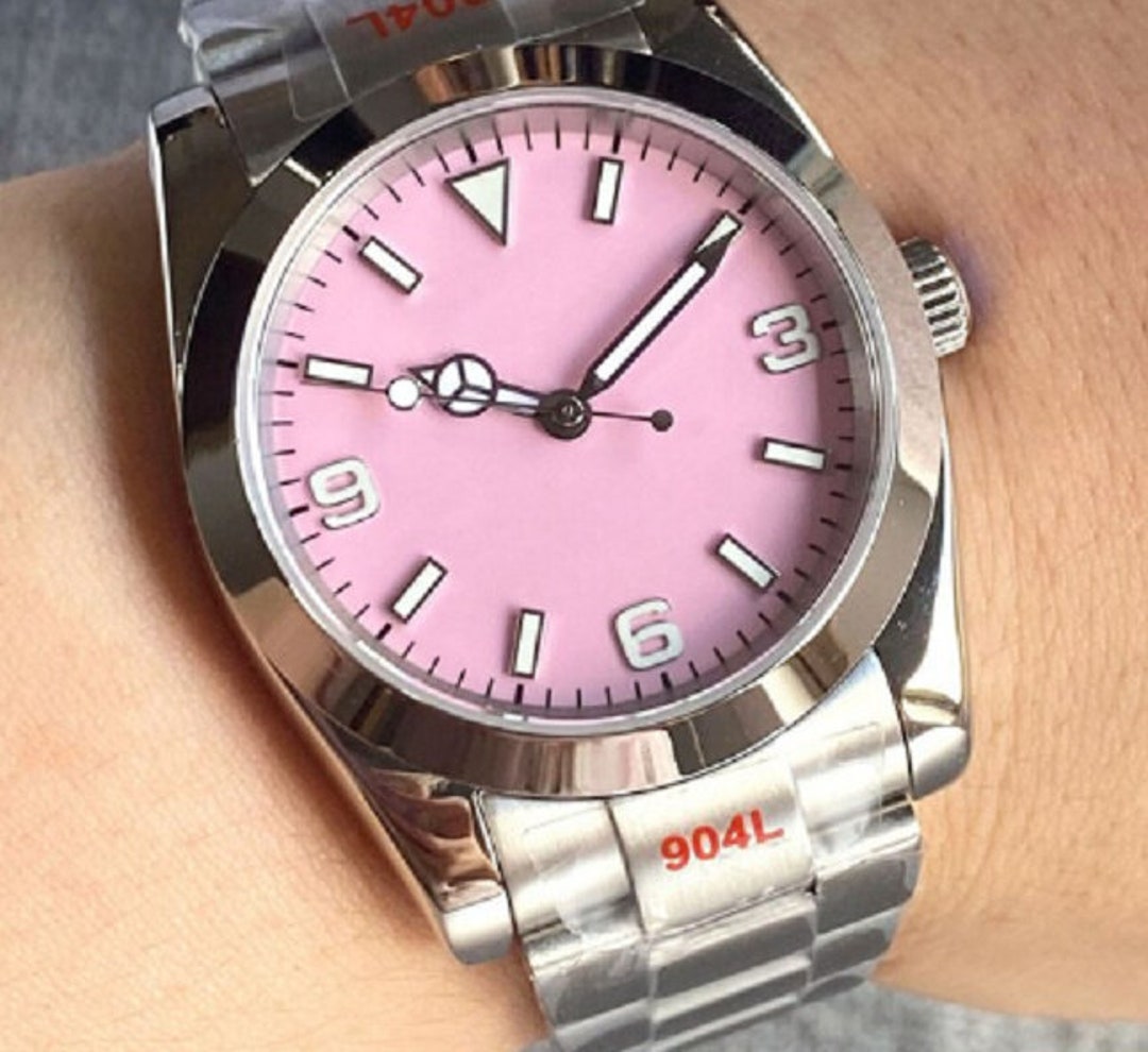 カスタム腕時計 NH35 Mod エクスプローラータイプ (ピンク) Pink Dial Explorer Watch - SEIKO NH35 Automatic Movement - Etsy