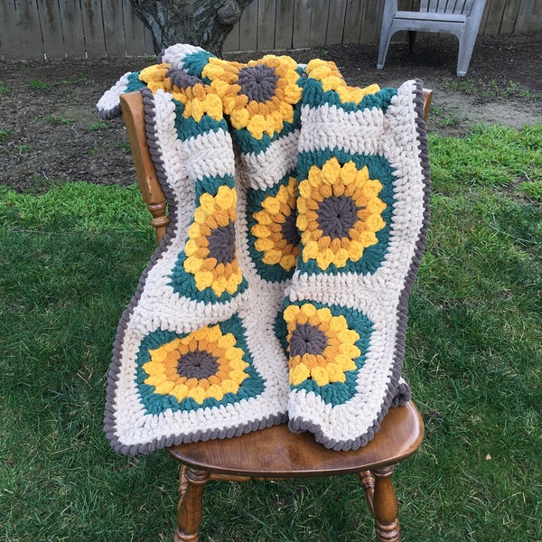 Handmade crocheted chunky sunflower baby blanket. Jade green, gold, beige, taupe. Extra warm, stroller/tummy time/everyday use/33 in. square