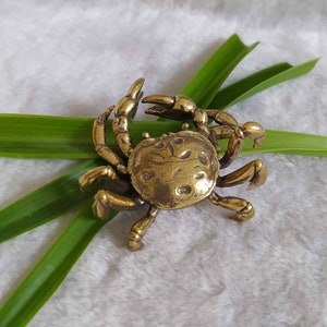 Antique Brass Hand Carved Crab Statue, home decoration ,antique collection E2858