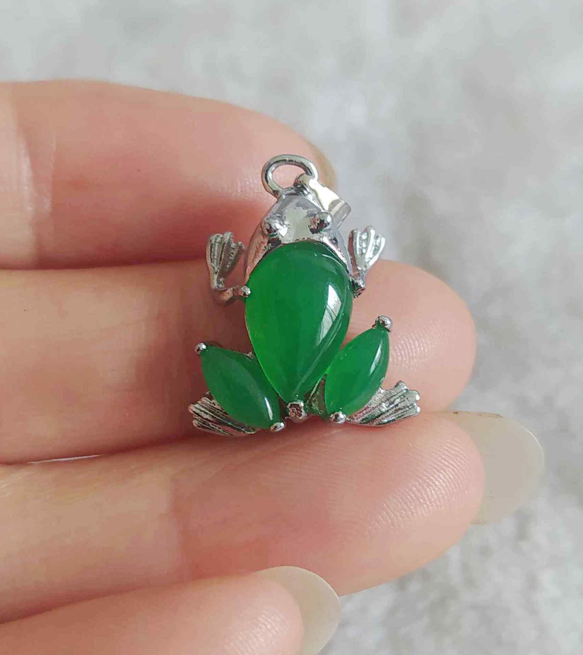 Natural Green Jade Frog Amulet Pendant E2748 Etsy