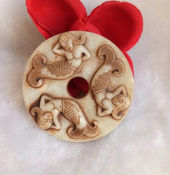 Chinese Natural hand-carved old jade mermaid lucky Amulet Pendant