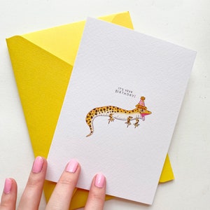 Alles Gute zum Geburtstag Eidechse Gedruckte Grußkarte auf Aquarellpapier, Geburtstag Hut Leopardgecko Grußkarte