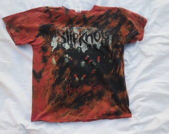 Jerzees - Slipknot - All hope is Gone - Distressed/Acid Wash- Red Dye Splatter t-shirt - Size Large