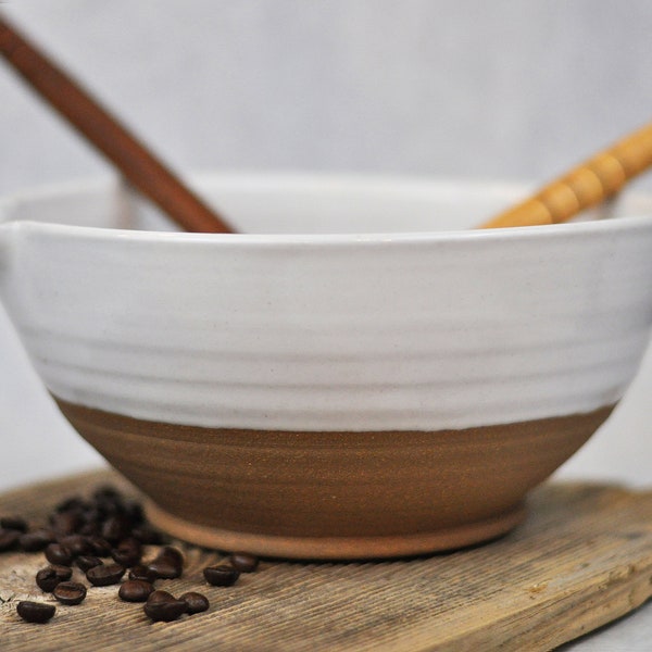 Ceramic Mixing Bowl | Batter Bowl | Mixing Bowl | Pouring Bowl | Salad Bowl | Mixing Bowl with Handle