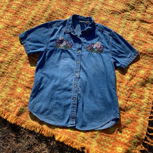 vintage  grandma  button up teddy bear collared top 90s // S - L // 1990s denim jean soft cotton cottage core shirt flowers pink purple