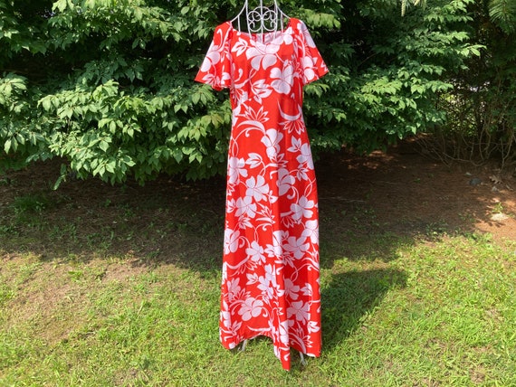 70s vintage maxi dress | M | Hawaiian floral red … - image 1