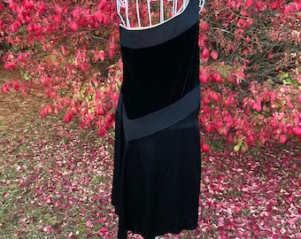 vintage y2k dress black off the shoulder | S-M | BCBG cocktail silk velvet party