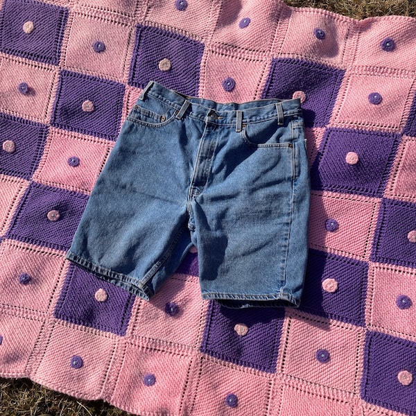 Vintage  levis shorts 34-35 waist 505 high waisted rise denim jeans 90s 1990s medium wash