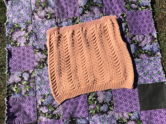 vtg S M crochet pastel orange tank top boat neck