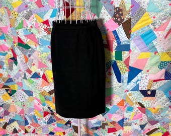 vintage 80s 90s Salvatore Ferragamo skirt corduroy black |S-M| 28 in waist|