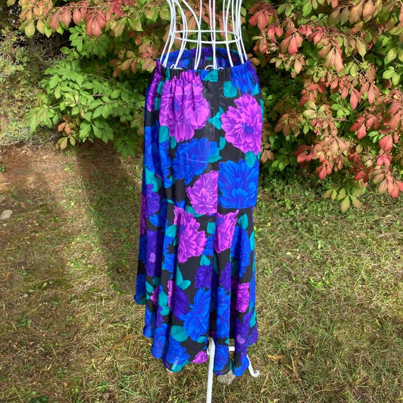 Vintage 70s skirt dark floral | S-M | pink purple… - image 5