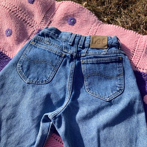 vintage lee jeans high waisted medium light wash … - image 4