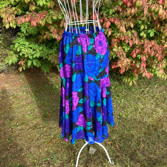 Vintage 70s skirt dark floral | S-M | pink purple… - image 1