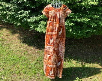 70s vintage maxi dress | S-M | Hawaiian abstract animal novelty print  1970s   bark cloth cotton Honolulu Kawika of Hawaii