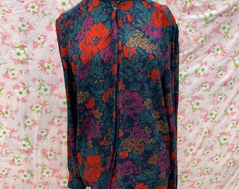 Vintage 70s 80s pendleton dark floral top made in USA jewel tones navy blue green red purple academia academic Country Sophisticates