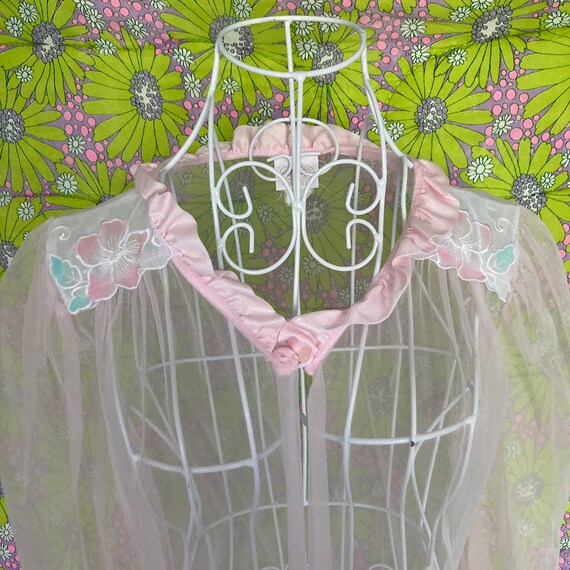 Vintage 70s pale pink mesh and lace peignoir long… - image 8
