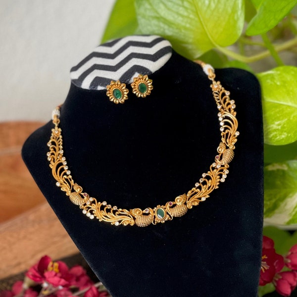Designer simple cute Antique gold finished kemp peacock Choker necklace set /Bollywood Choker Necklace Set /Mini Bridal jewelry