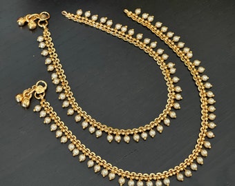 Un par de tobilleras/ Tobilleras de mujer con acabado en oro antiguo / Payal / Payal nupcial/ Golusu / Tobilleras de perlas/ Payal de perlas /