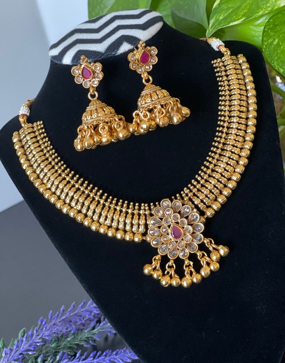 Kemp choker deals set