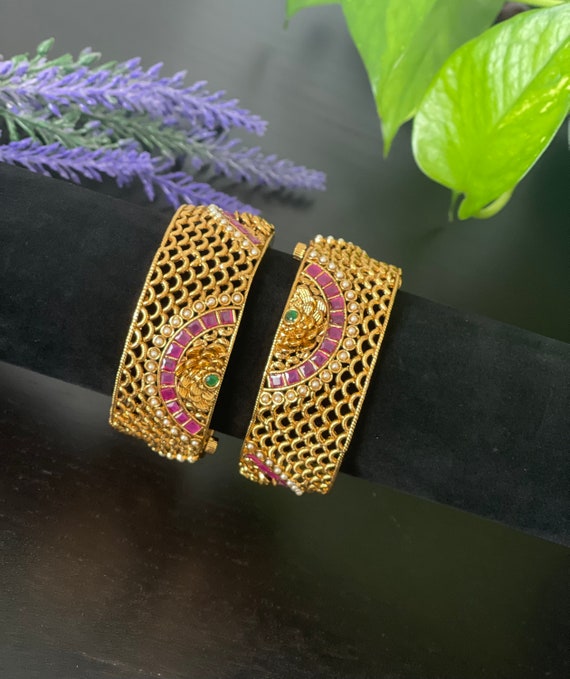 Buy Gold Plated Antique Golden Kada Bracelet For Ladies By Gehna Shop