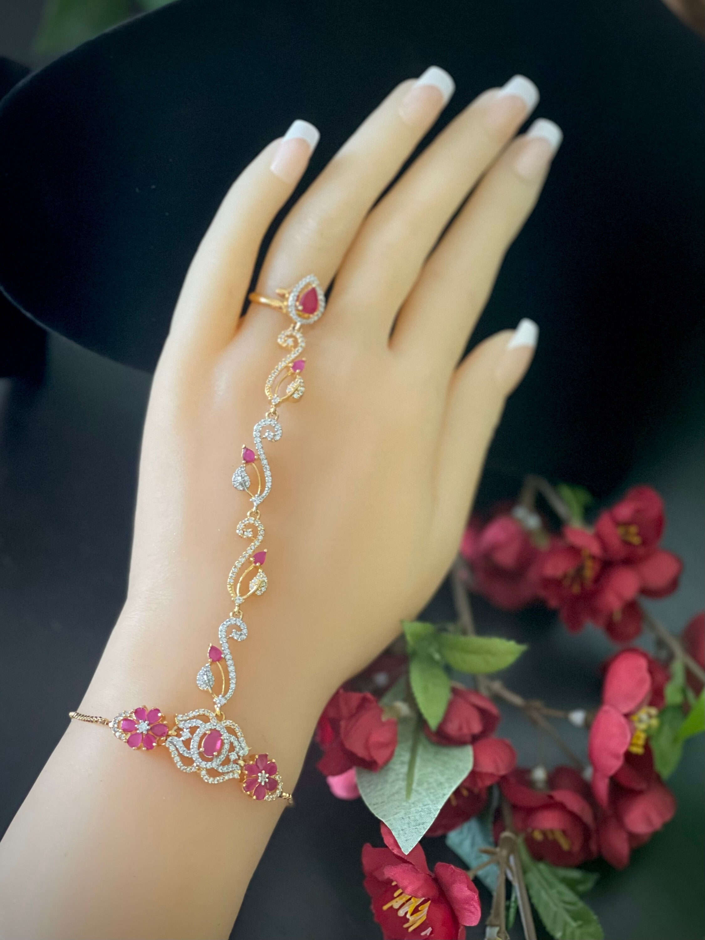 Anguthi wale deals bracelet