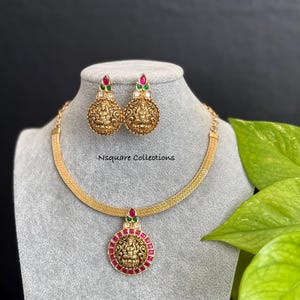 Stunning Nagas Lakshmi devi Kemp Jadau Pendant necklace set / Temple Jewelry/ Kemp necklace  / Antique jewelry / attigai necklace set