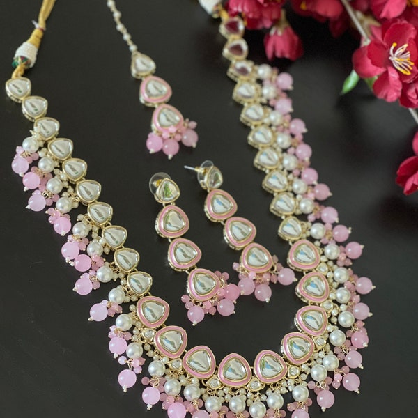 Ensemble de colliers Kundan / Ensemble de collier avec pendentif en perles de Kundan / Ensemble de collier ras de cou Bollywood / Ensemble de collier de mariée mi-long
