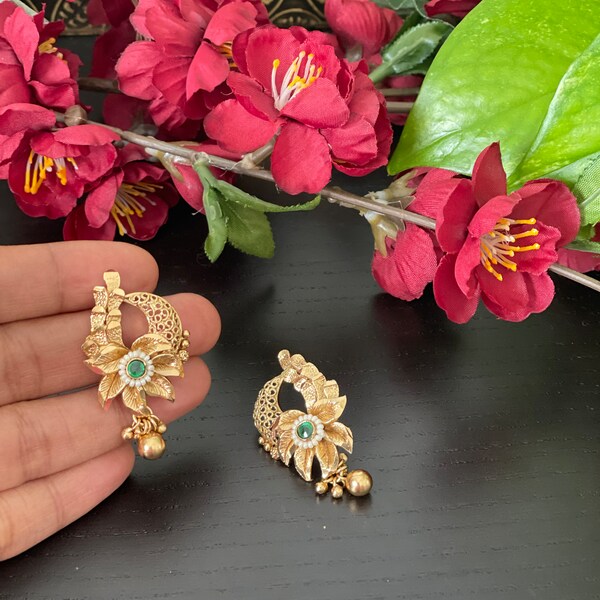 Designer Gold finished flower earrings /  pearl earrings / Diamond Earrings / bridal earrings / Gold two tone finished diamond earrings