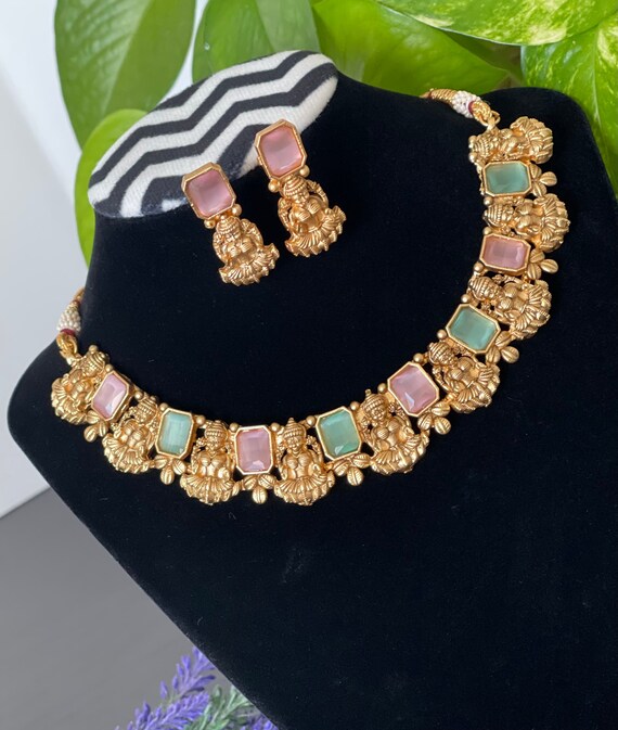 Antique Simple Matte Gold Finished Lakshmi Necklace Set With