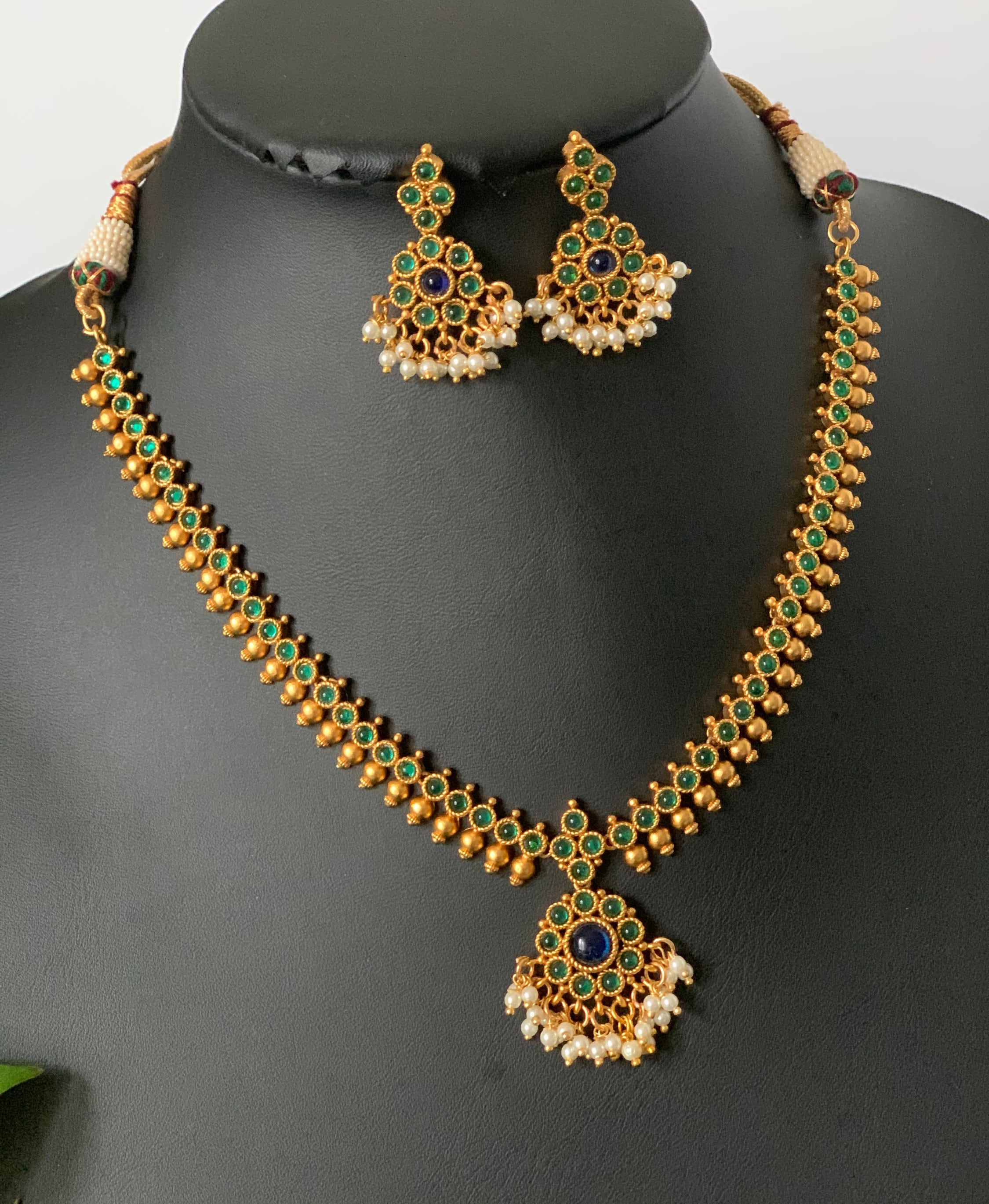 Antique Gold Finished Necklace Set 