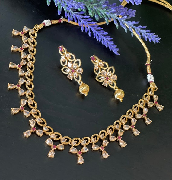 Designer Simple Polki Necklace Set With Matching Earrings Gold