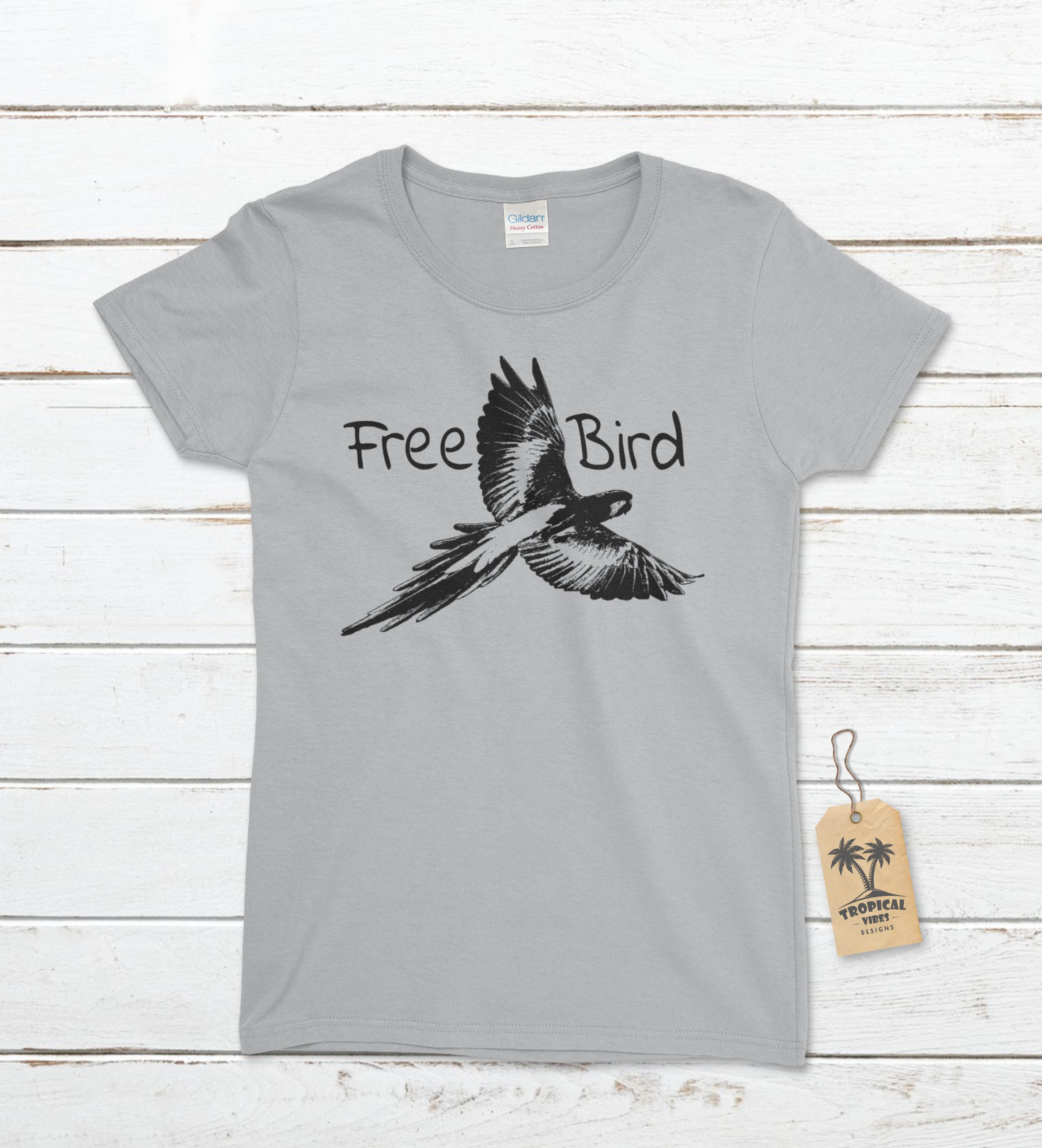 Women's Free Bird TShirt Parrot TShirt Bird Lover Gift Etsy