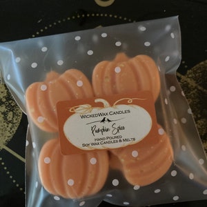 Pumpkin shaped Pumpkin Spice Soy Wax Melts