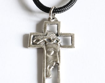Jesus' Passion Cross-hanger zwarte paracord-medailleketting Catholic Mercy Saint