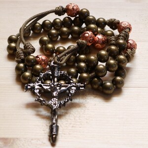 Rosenkranz Braun Paracord Bronze Stahl Perlen Tragbar Krone Kreuz Kruzifix Beten Katholische Barmherzigkeit Halskette Rosario
