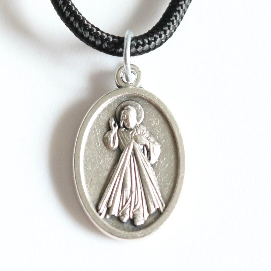 Divine Mercy Jesus Pendant Black Paracord Medal Necklace Catholic Mercy ...
