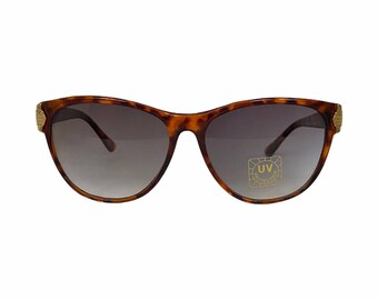 Vintage Oversized Made in Italy Tortoise Shell Plastic Sunglasses from the 1960s Vintage Oversized Made in Italy Tortoise Shell Plastic  main image 4