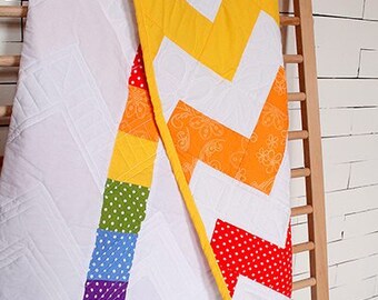 Toddlers Quilt, Personalised Bedspread, Pure Cotton Fabrics, Handmade Patchwork Blanket for Kids, Children, Customised Linen, Baby Blanket