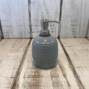 Grey Handmade Pottery Soap Pump, Stoneware, Ceramic, Lotion Dispenser, Hand Soap, Dish Soap, Soap Dispenser, Gray Glaze 18oz