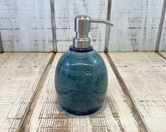 Blue Handmade Pottery Soap Pump, Stoneware, Ceramic, Lotion Dispenser, Hand Soap, Dish Soap, Soap Dispenser, Floating Blue Glaze 18oz