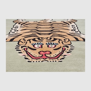The Rugs Store Green Rectangle Tibetan tiger Shape Soft & high pile Large Wool Rug for Meditation and Yoga Carpet Tibetan Tiger Rug