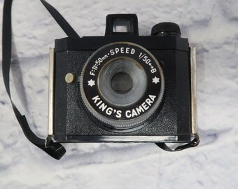 Vintage KING'S CAMERA 127 Film Small Compact Plastic with F11 50mm Lens Rare Find