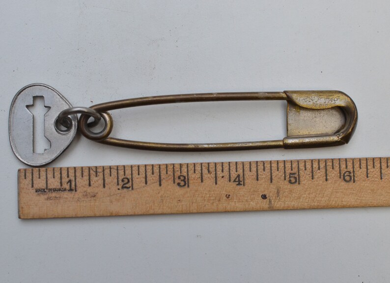 Vintage Large Key Tag Numbered Safety Pin Keychain 77