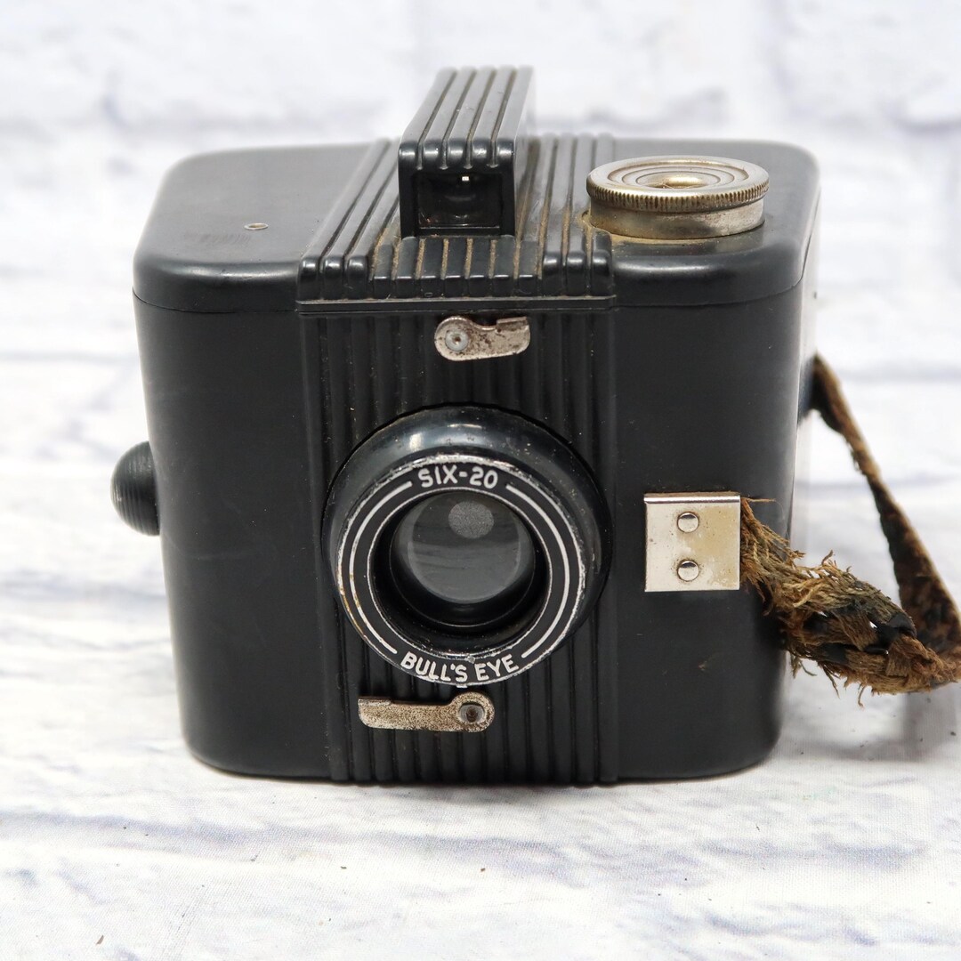 Vintage 1934 Eastman Kodak Six-20 Bull's Eye Camera RUSTIC for Decor ...