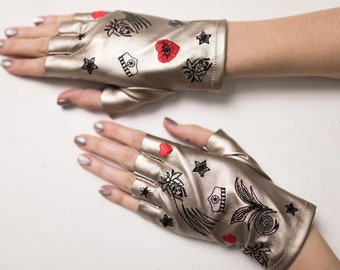 Bestickte fingerlose Handschuhe aus Veganem Leder | Silberne Biker Handschuhe