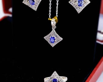 Conjunto de joyas de plata esterlina con tanzanita / Anillo, pendientes y colgante de moissanita
