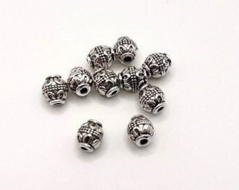 x 10 Perles rondes charme tibétain 7.7 x 6.8 mm métal argentée